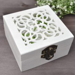 CUTIE VERIGHETE LEMN ALB SI LICHENI 3