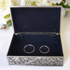 CUTIE VERIGHETE METAL CU INITIALE 3 1