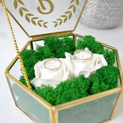 CUTIE VERIGHETE HEXAGONALA CU INITIALE SI TRANDAFIRI 5