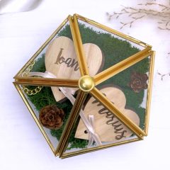 CASETA VERIGHETE PIRAMIDA CU INIMI 5