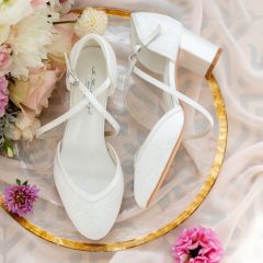 LUCY PANTOFI DE MIREASA