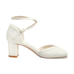 LUCY PANTOFI DE MIREASA