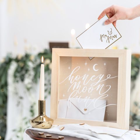 PUSCULITA FONDURI LUNA DE MIERE PUSCULITA FONDURI LUNA DE MIERE