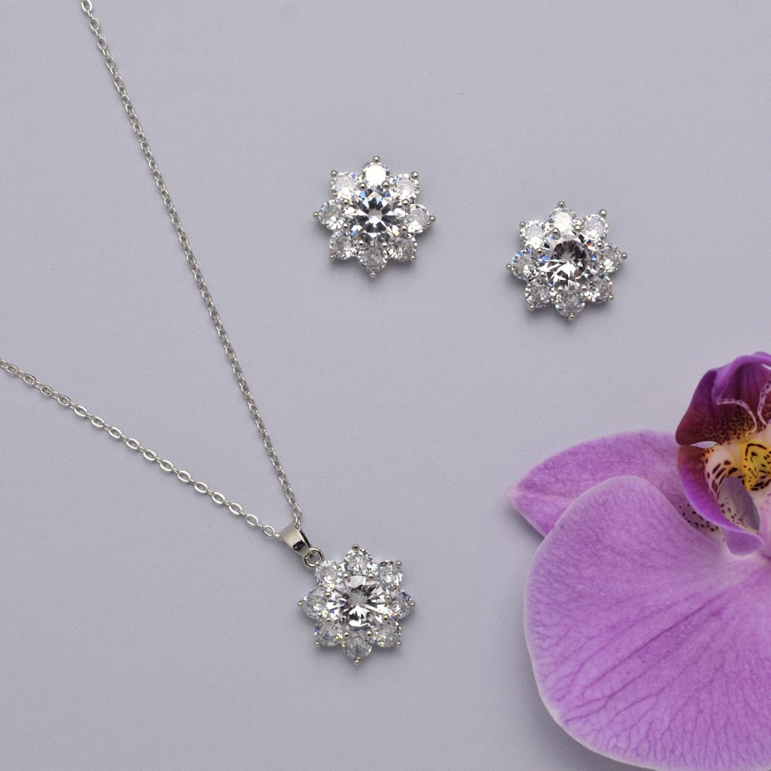 SET ACCESORII MIREASA ELEGANT FLOWER