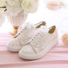 TENISI MIREASA NADIA TENISI MIREASA NADIA