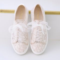 TENISI MIREASA NADIA