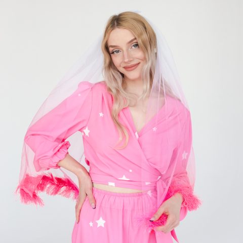 VOAL ROZ PETRECEREA BURLACITELOR