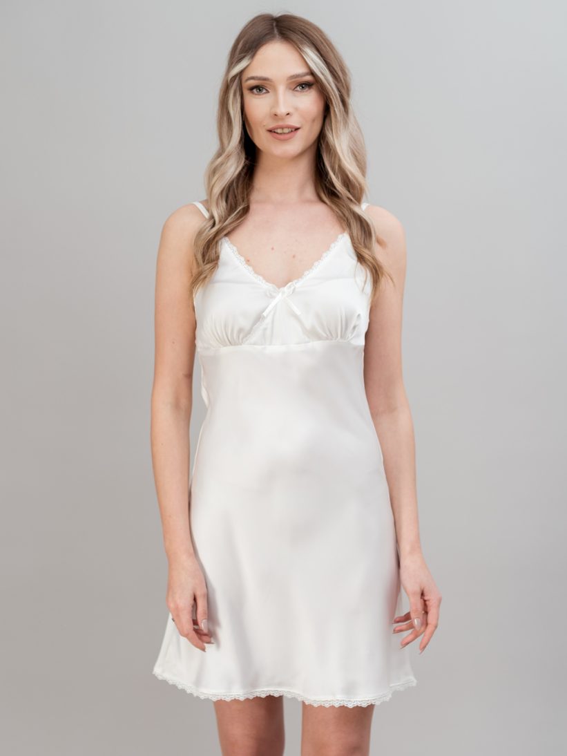 FUROU SATIN SI DANTELA MIREASA EVA