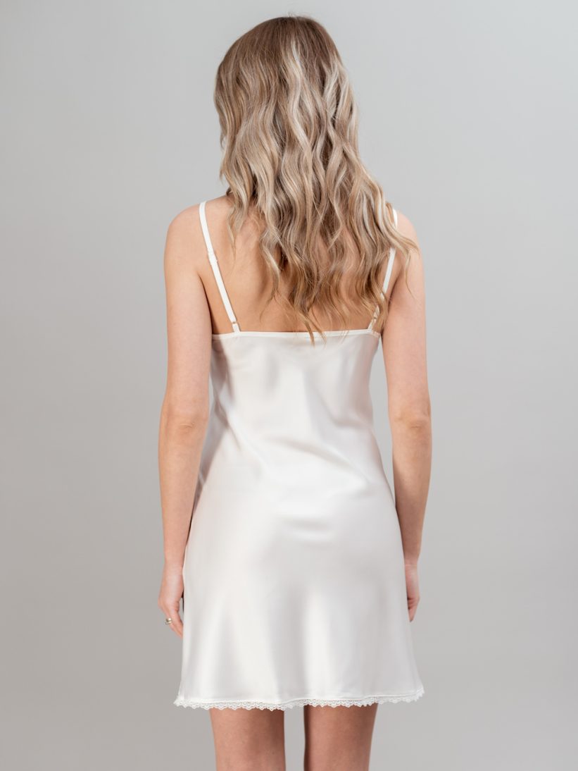 FUROU SATIN SI DANTELA MIREASA EVA