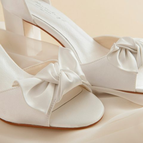 DIANE SANDALE DE MIREASA