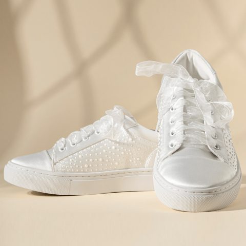 NINA TENISI DE MIREASA