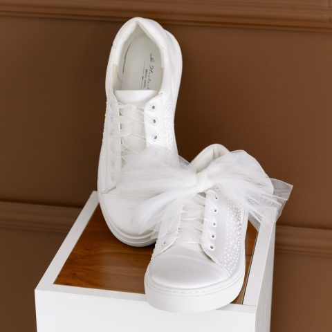 NINA TENISI DE MIREASA