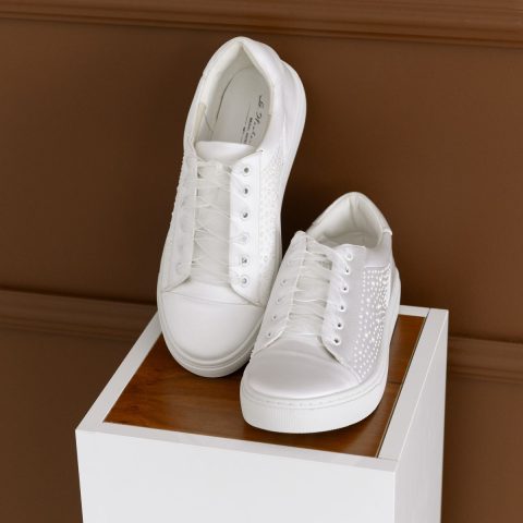 NINA TENISI DE MIREASA