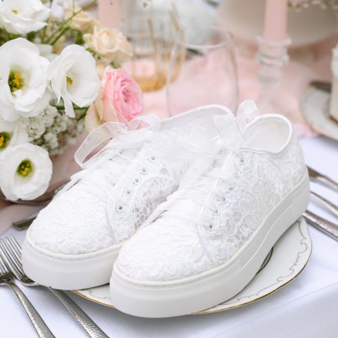 NOREEN TENISI CU PLATFORMA MIREASA