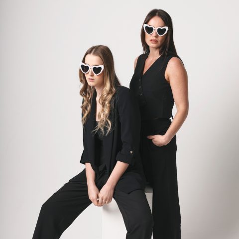 OCHELARI INIMIOARE ALBI CU PERLE