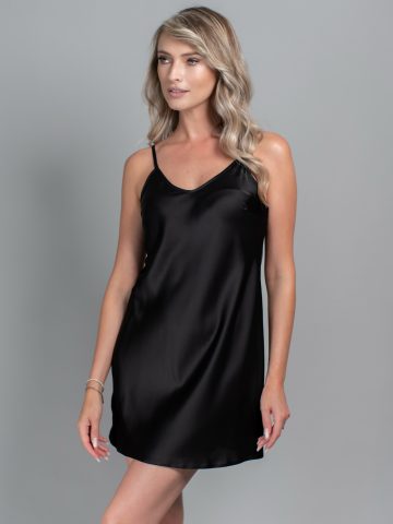 FUROU MATASE AMELIE NEGRU ()