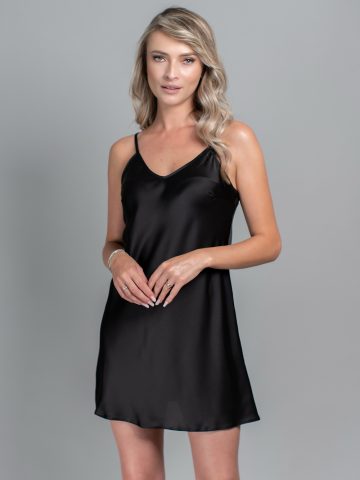 FUROU MATASE AMELIE NEGRU ()