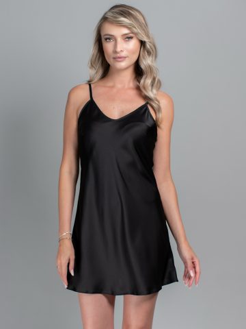 FUROU MATASE AMELIE NEGRU ()