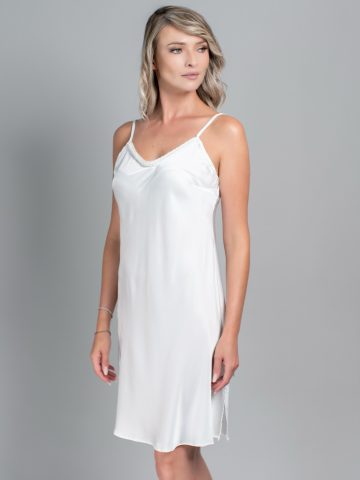 FUROU MATASE CU PERLE LIDIA ()