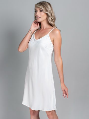 FUROU MATASE CU PERLE LIDIA ()