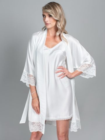 HALAT DE MIREASA CU DANTELA MEREDITH ()