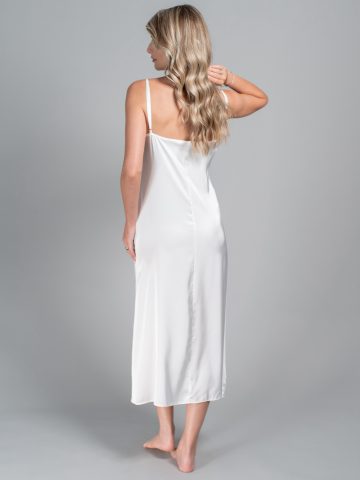 FUROU LUNG MIREASA MONIKA ()