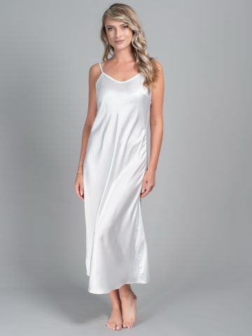 FUROU LUNG MIREASA MONIKA ()