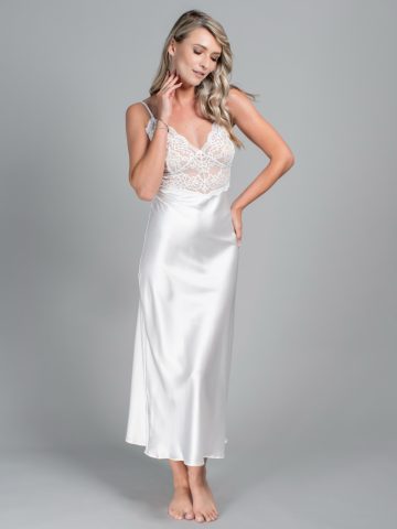 FUROU MIREASA LUNG KARINA ()