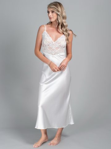 FUROU MIREASA LUNG KARINA ()